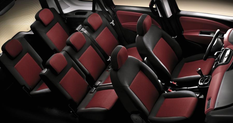 Интерьер Fiat Doblo (263) 2010 года  (фото 35 из 40)